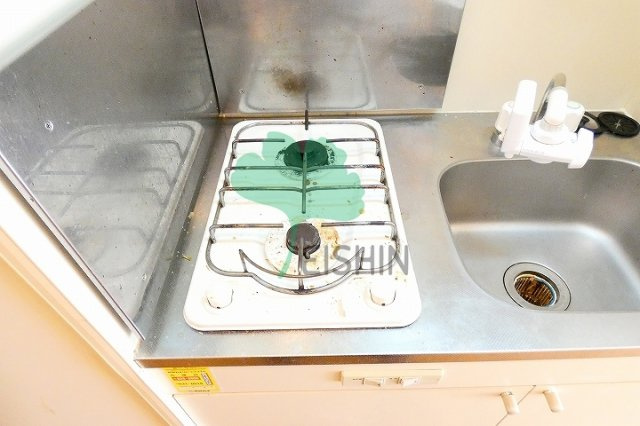クレタ県庁前のキッチン