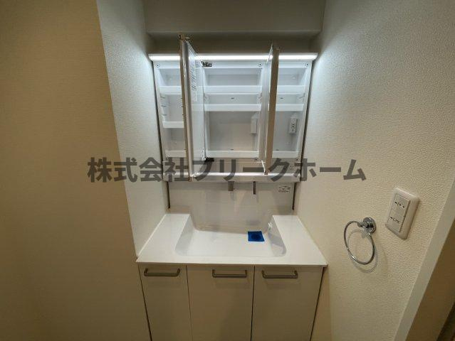 小金井市梶野町２丁目の賃貸マンションの洗面所