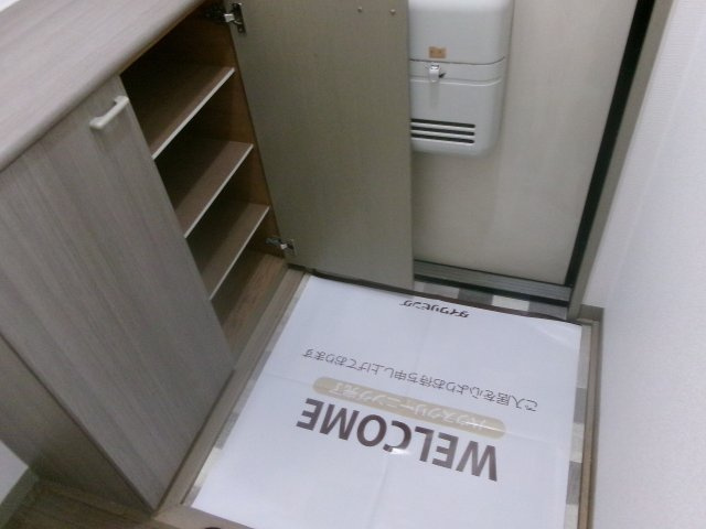 サンハイム西海の玄関