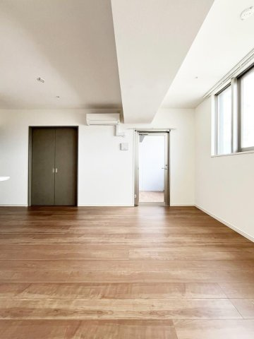 S-RESIDENCE伊都Attirantの居間・リビング