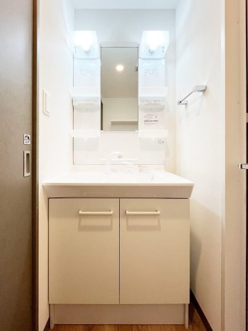 S-RESIDENCE伊都Attirantの独立洗面台