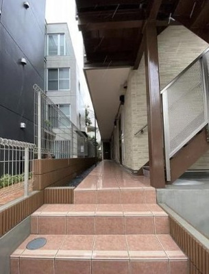【エントランス】 | Urban Nest
