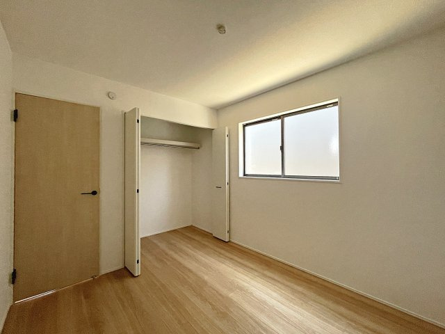 新築戸建・新築建売　会津若松市住吉町　城西小・第四中の洋室|5.2帖の洋室はコンパクトなので空調効率が高く過ごしやすいプライベートルーム！