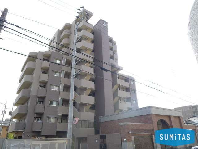 松山市持田町２丁目にあります、2009年築8階建てマンションです♪