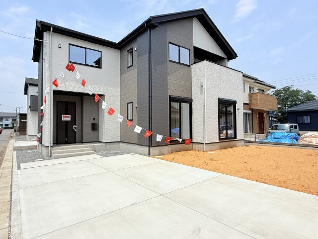 つくば市南中妻4期　新築戸建て　2号棟の外観|当日予約・現地集合・現地解散でのご見学も大歓迎ですので、お気軽にお問い合わせください(*^^*)