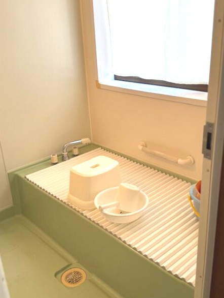 茂原市谷本　中古戸建の浴室|平成7年2月築４SLDKカーポート2台 スーパーカスミ徒歩約10分 芝のお庭でドックランも可能です。