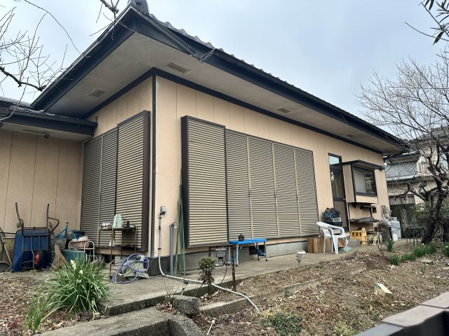 【外観】 | 古屋付土地～茨城県下妻市下妻乙～ | 陽あたりを遮るもののない庭は家庭菜園のベースに。