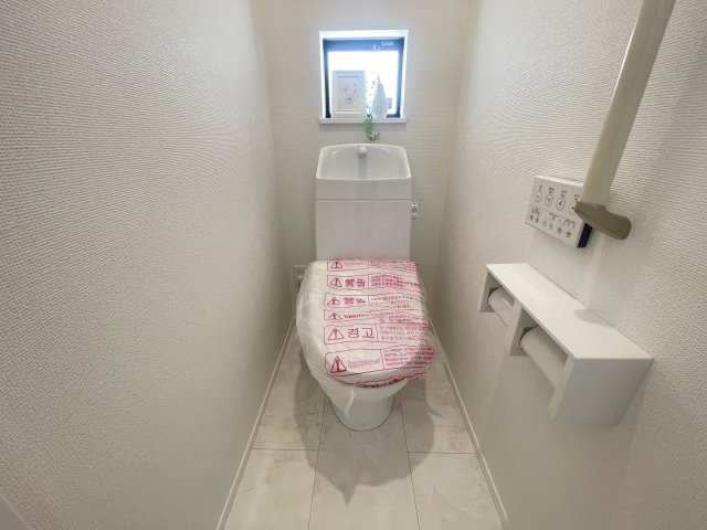 読谷村大木（全2棟）B号棟のトイレ|※同仕様写真です