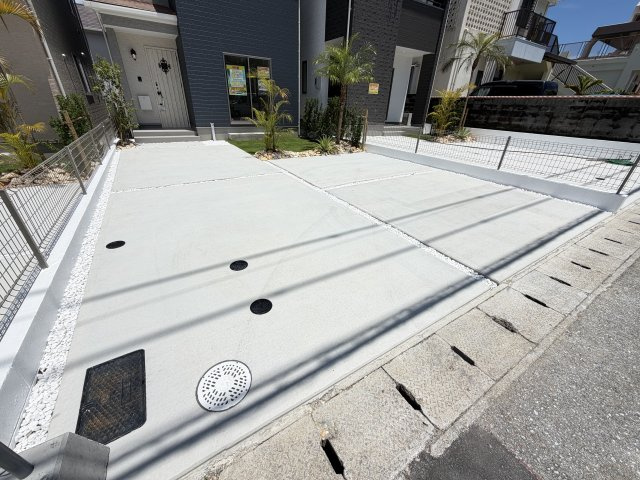 読谷村大木（全2棟）B号棟の駐車場|※同仕様写真です