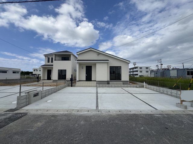 読谷村大木（全2棟）B号棟の駐車場|※同仕様写真です