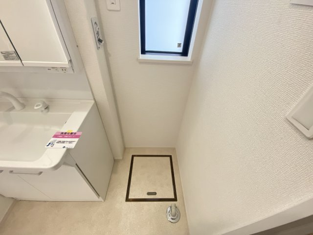 読谷村大木（全2棟）B号棟のランドリースペース|※同仕様写真です