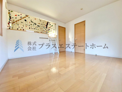 【洋室】 | 北区花山中尾台　戸建 | お子様の好きな色やモチーフを使ったコーディネートで勉強もお片付けも全部楽しいお気に入りの空間に♪