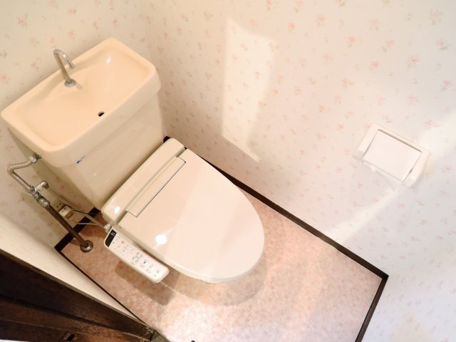 ハムロハイツ杉田A棟のトイレ