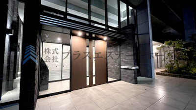  | エステムコートパークウイングス | 高級感のあるエントランス入口♪毎日通る大事な空間で癒されるのがいいですね♪