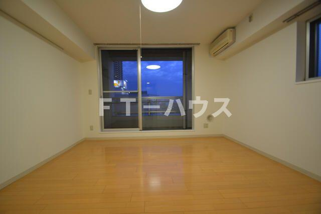 パインタワーの寝室