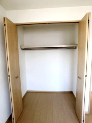 【収納】 | クレールE棟 | ※イメージ　同物件別号室の写真