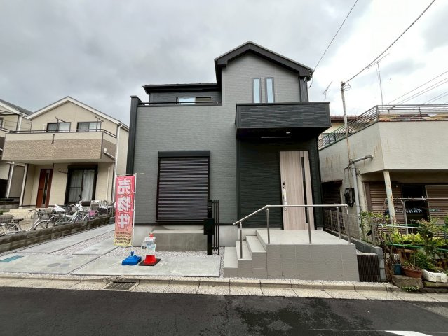 【仲介手数料無料】富士見市東みずほ台7期―新築分譲住宅―限定1棟の外観：施工例|光と風が入り込む贅沢なゆとり空間。明るく暖かい日差しがさんさんと降り注ぐ好立地です。現地の陽当たりや周辺環境をぜひご確認ください。