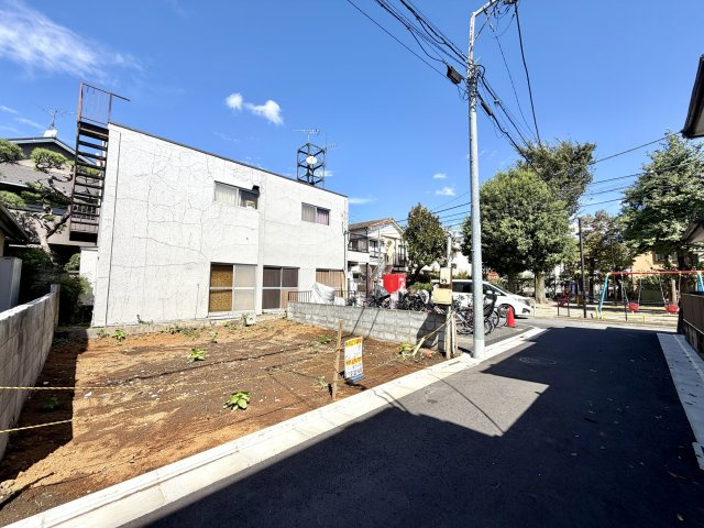 ＜LIBERi リーベリー＞杉並区阿佐谷北3丁目　南道路の綺麗な整形地　限定1棟の前面道路含む現地写真