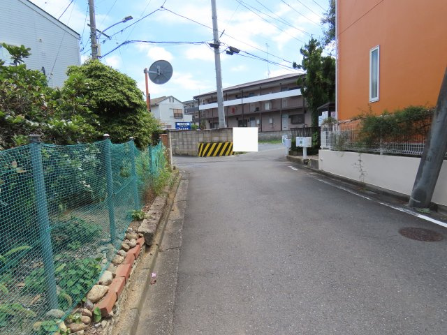 鶴ヶ島市上広谷売地の前面道路含む現地写真