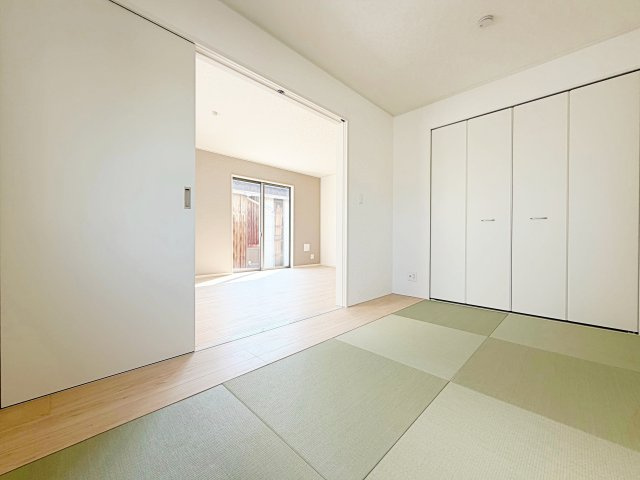 クレイドルガーデン安城市榎前町第５の和室|畳の柔らかな感触が心地よい和室は、来客時のおもてなしの場や、家事の合間にくつろげる空間として活躍します。
