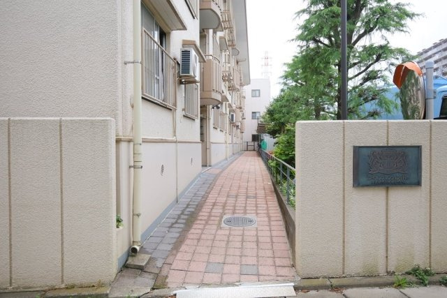 ライオンズマンション行徳のエントランス