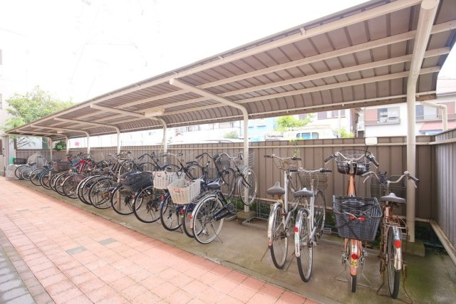 ライオンズマンション行徳のその他共用部分|駐輪場