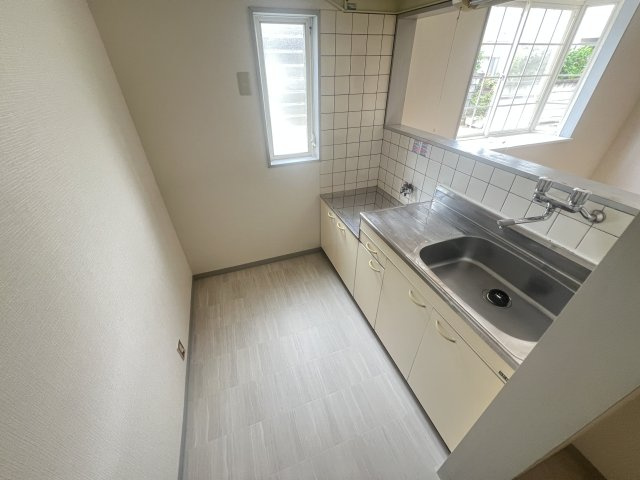 ステータス幕張のキッチン|＊他号室参考写真