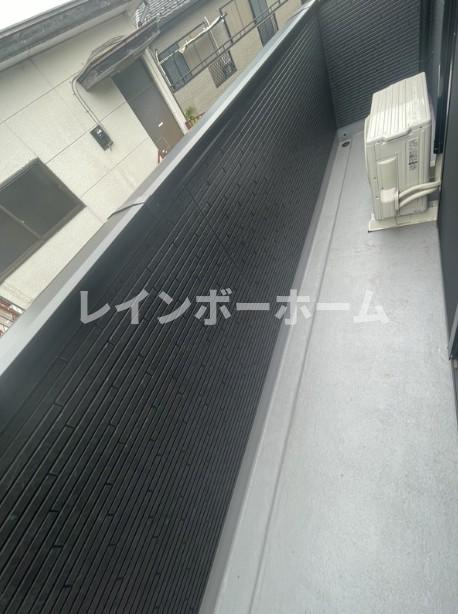 特典：仲介手数料が無料です!!のバルコニー