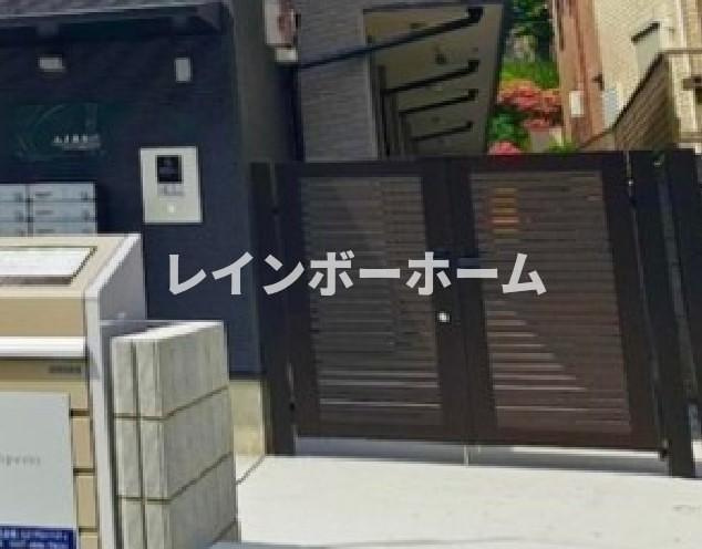 特典：仲介手数料が無料です!!のエントランス