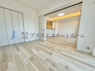 【洋室】 | ワコーレシャロウ御屋敷通 | デザインリフォームされた室内♪ ただの『住まい』ではなく『癒しのある空間』 に♪