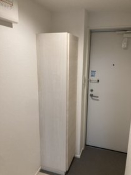 カインドネス新秋津の玄関