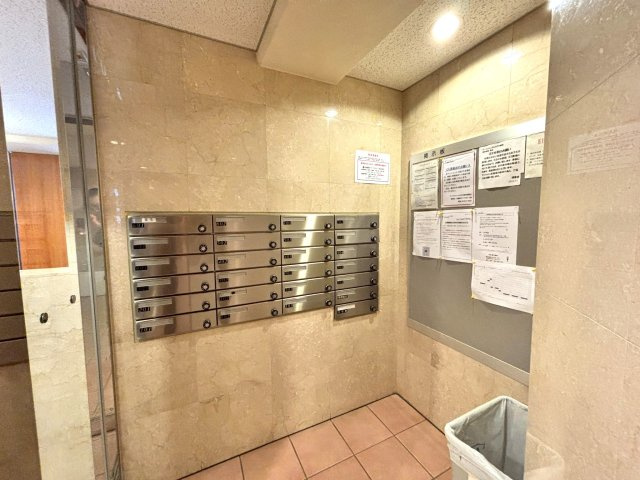 アーバンキャッスル江戸川駅前の設備|管理の良さが感じられる、美しく整えられた集合ポスト