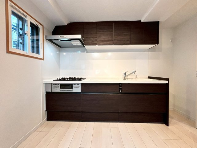 アーバンキャッスル江戸川駅前のキッチン|収納・作業性・デザイン性を兼ね備えた、毎日使いやすいキッチン。