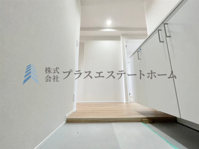 【その他】 | シーアイマンション須磨エクシード | 玄関も白基調で明るく仕上がっています♪