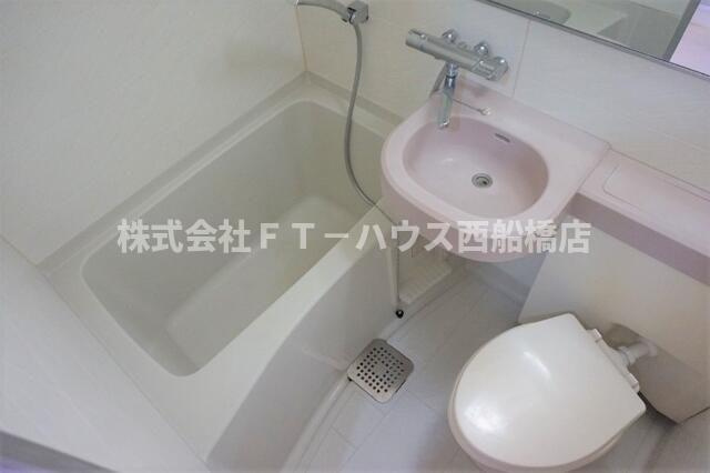 ＳＯＣＩＥＴＹ　ＭＩＮＡＭＩ－ＧＹＯＵＴＯＫＵ（Ｋ－０１７）の浴室