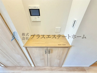 【その他】 | ウインヒルズジェームス山  | TVモニター付きインターフォン♪防犯面も安心です♪造りつけの電話台もあります♪