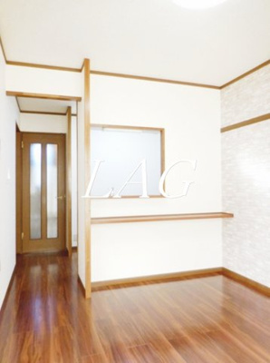 【居間・リビング】 | サンライズアゲイン | 洋室のお部屋です。