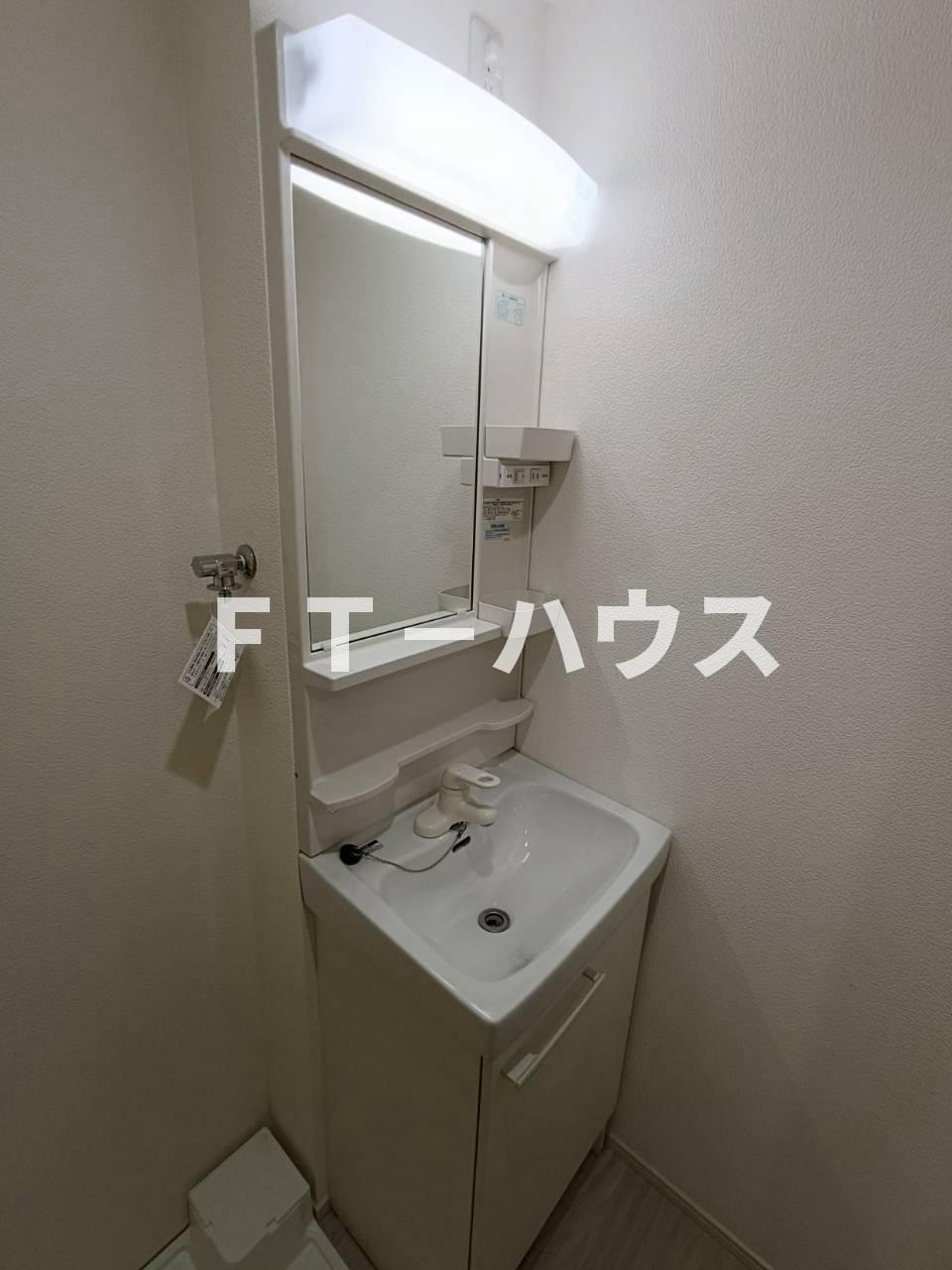 ｐｌｕｍａｓ北方の洗面所