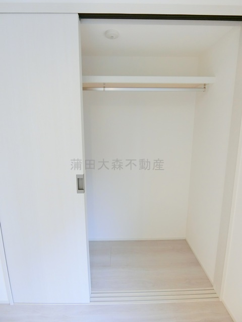 ADORE URBAN大森町Aの収納|大きな収納　クローゼット！