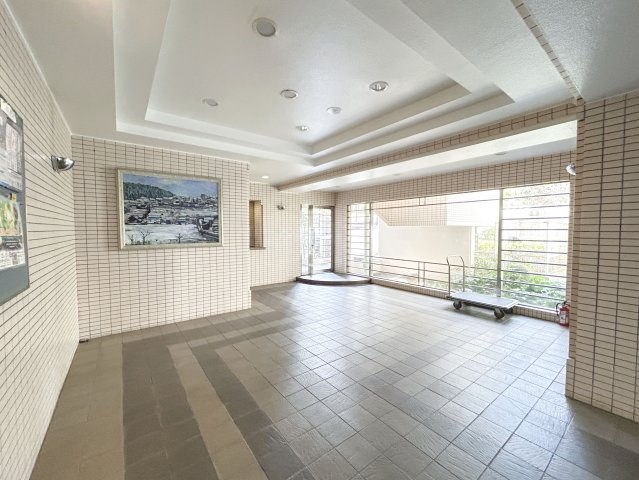 藤和仙川コープ（4階部分）／仲介手数料無料／新規フルリノベーションのエントランス
