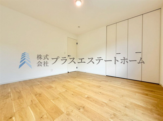 【洋室】 | 須磨区多井畑池ノ奥口新築戸建 | 洋室はシンプルな配色にしていますので、お客様好みの家具を配置頂けます♪