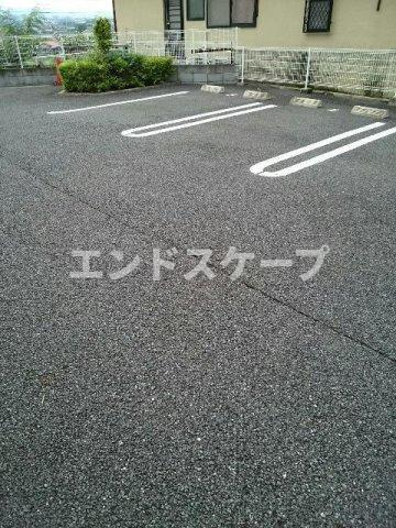サングレイスの駐車場|高崎、前橋のお部屋探しはエンドスケープまで！お客様の理想お聞かせ下さい♪