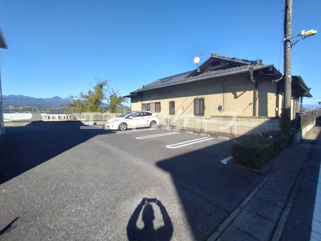 サングレイスの駐車場|高崎、前橋のお部屋探しはエンドスケープまで！お客様の理想お聞かせ下さい♪