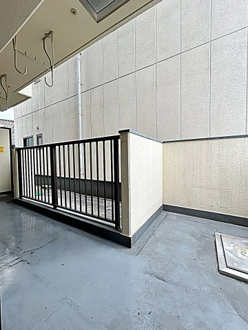 新橘ビルのバルコニー