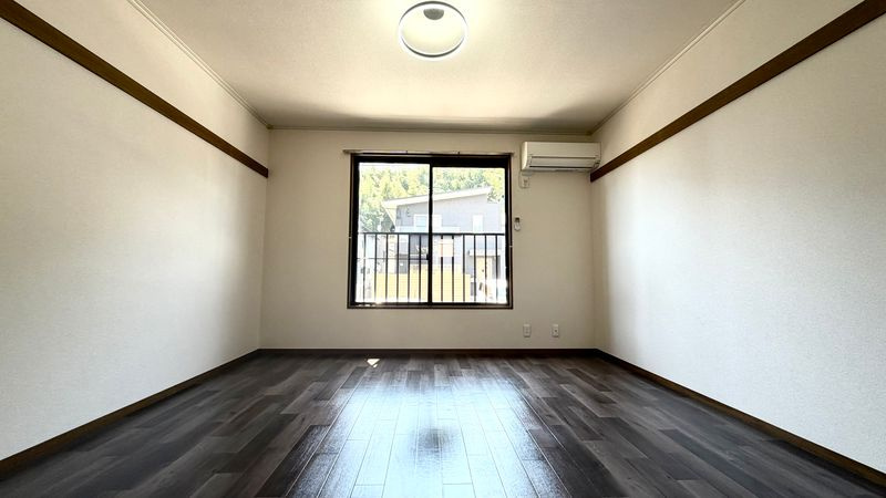 ハイコーポ柳郷地Cの洋室