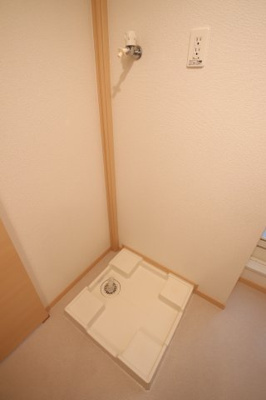 【設備】 | オリーブガーデン | 室内洗濯機置場