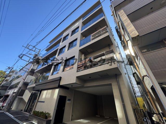 THE PALMS 三鷹の外観