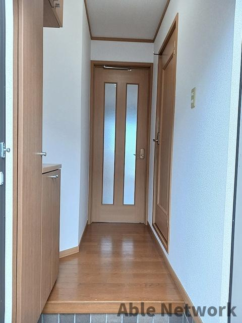 エヌ.アメニティBの玄関|シューズボックス付き