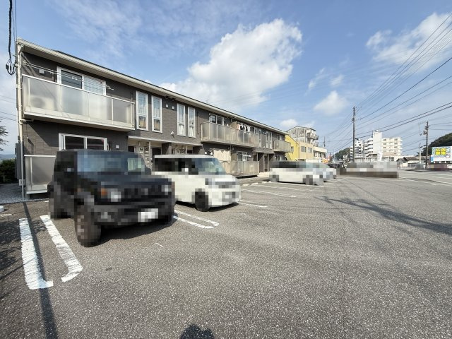 ヴァンヴェール大津の駐車場