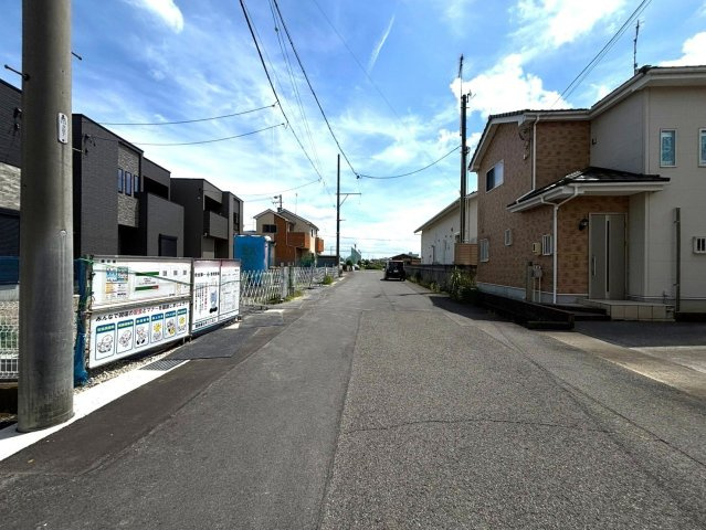 タマタウン　大垣市南若森（西小）　全３区画分譲の前面道路含む現地写真|「現地（2026年8月3日）撮影」　
■前面道路　
■ヤマダ不動産　株式会社リライフ